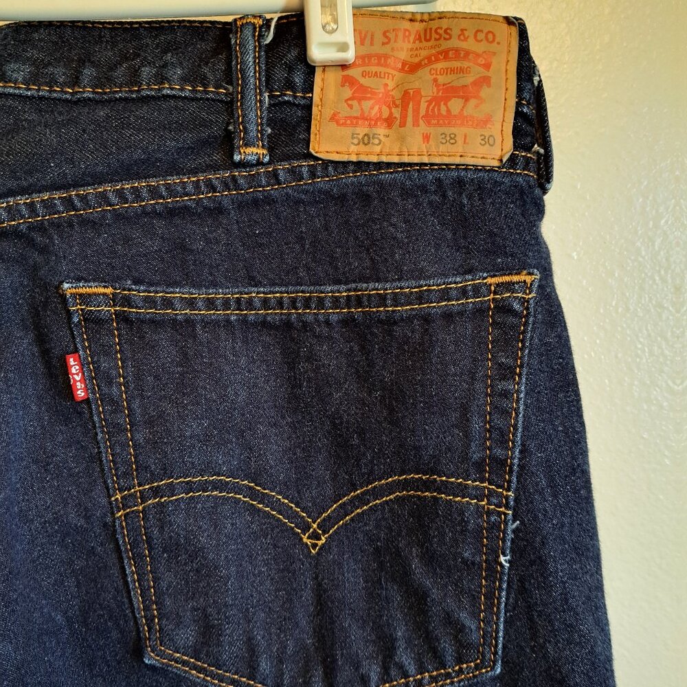 Levi's Men's 505 Regular Straight Fit Blue Denim Jeans - Picture 3 of 11